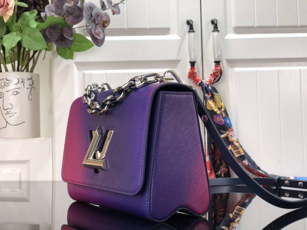 L0vis Vvtt0n Replica Bags PM Epi Grained Cowhide Leather M59896 Replica Crossbody Bag