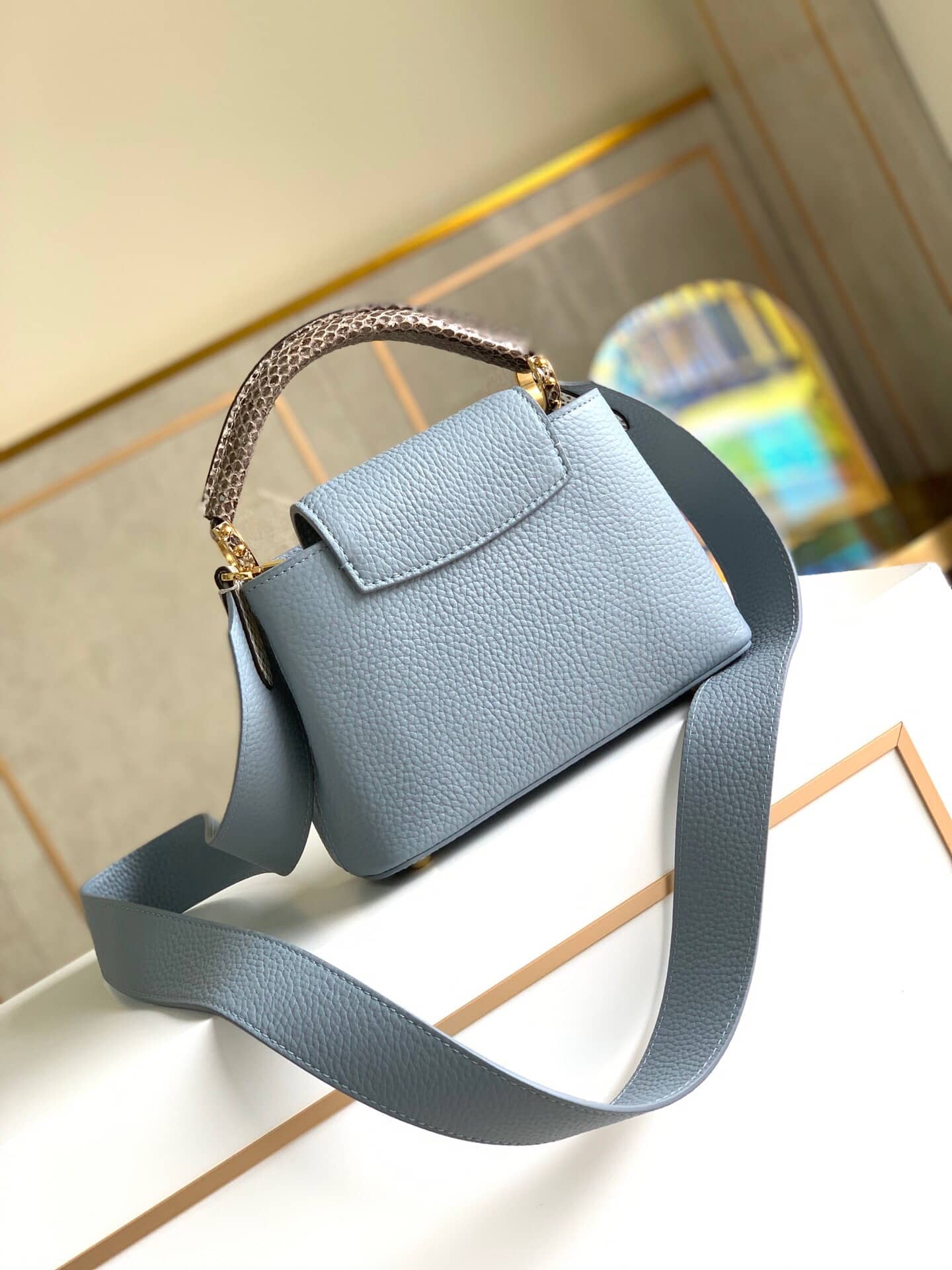 L0vis Vvtt0n Capucines Mini Replica Bag Blue M55921