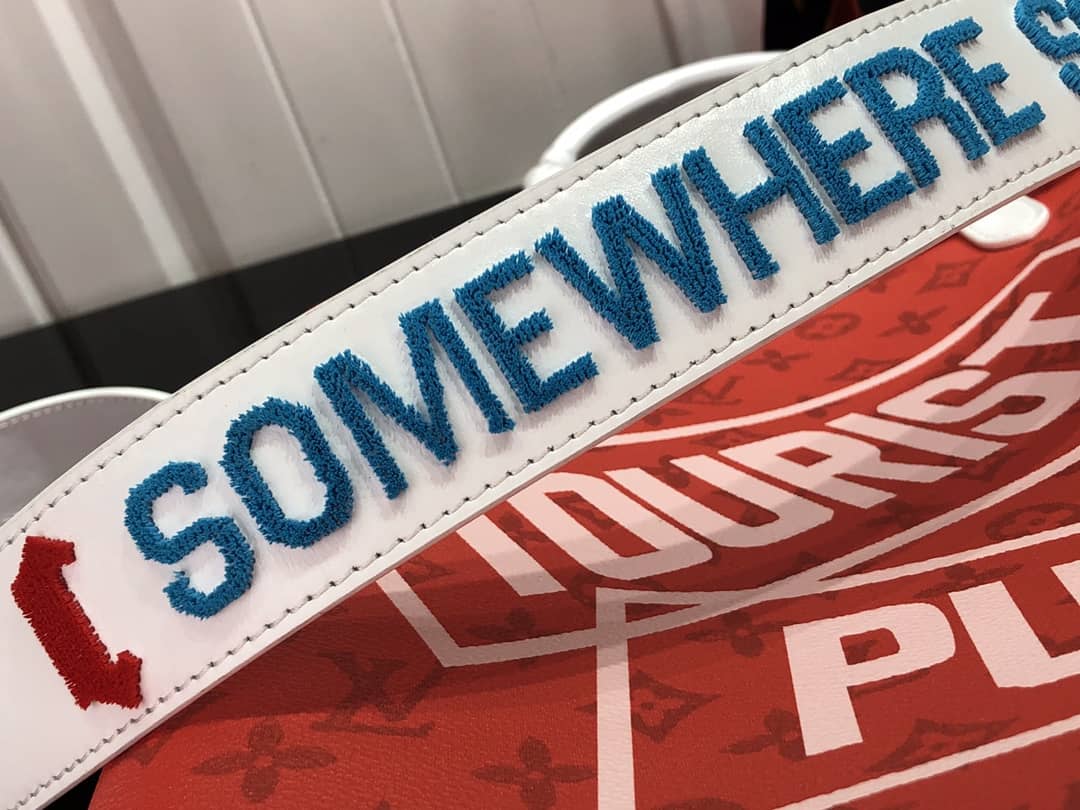 L0vis Vvtt0n “Tourist Vs Purist” Tote Bag