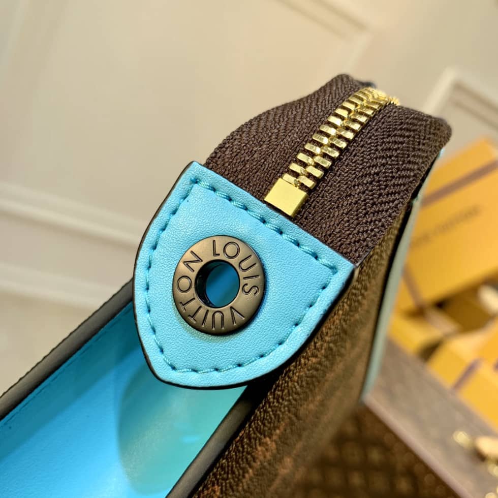 L0vis Vvtt0n Pochette Voyage Monogram Brown M81204 Replica