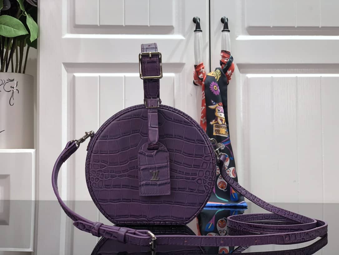 L0vis Vvtt0n Petite Boite Chapeau Crocodilien Brillant Replica Bag Purple N93597