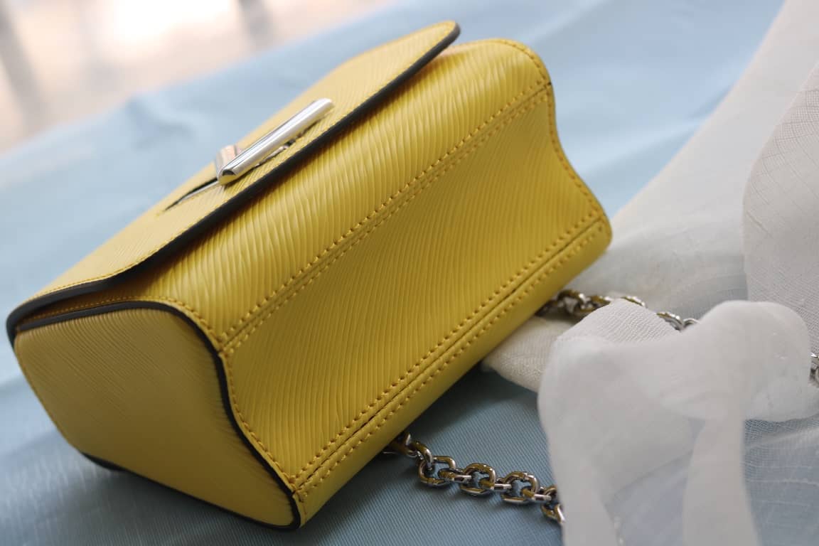 L0vis Vvtt0n Replica Twist MM Epi Leather Bag Yellow