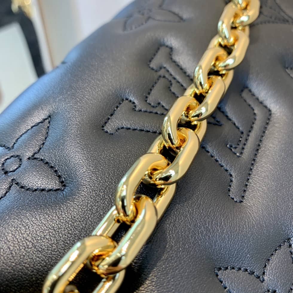 L0vis Vvtt0n Wallet On Strap Bubblegram Black M81398 Replica