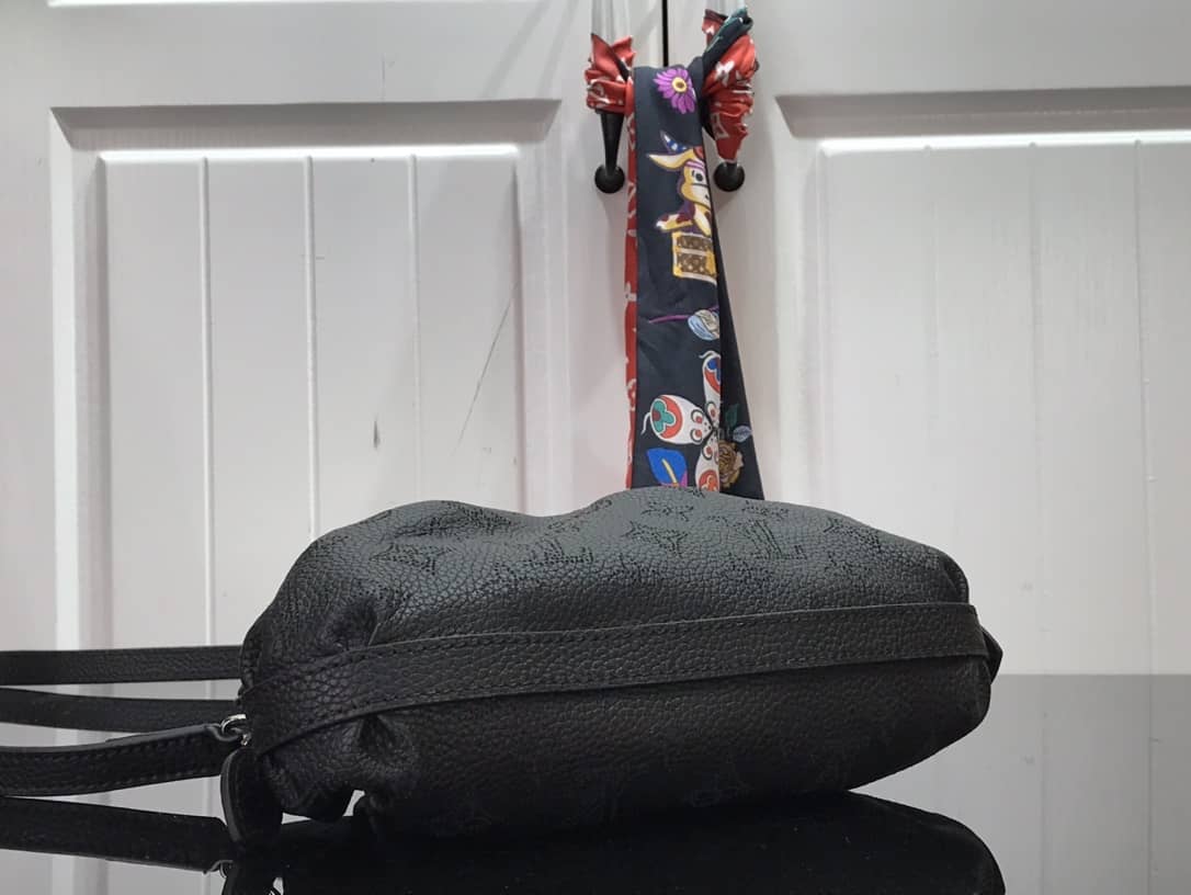 L0vis Vvtt0n Scala Mini Replica Pouch Black M80092