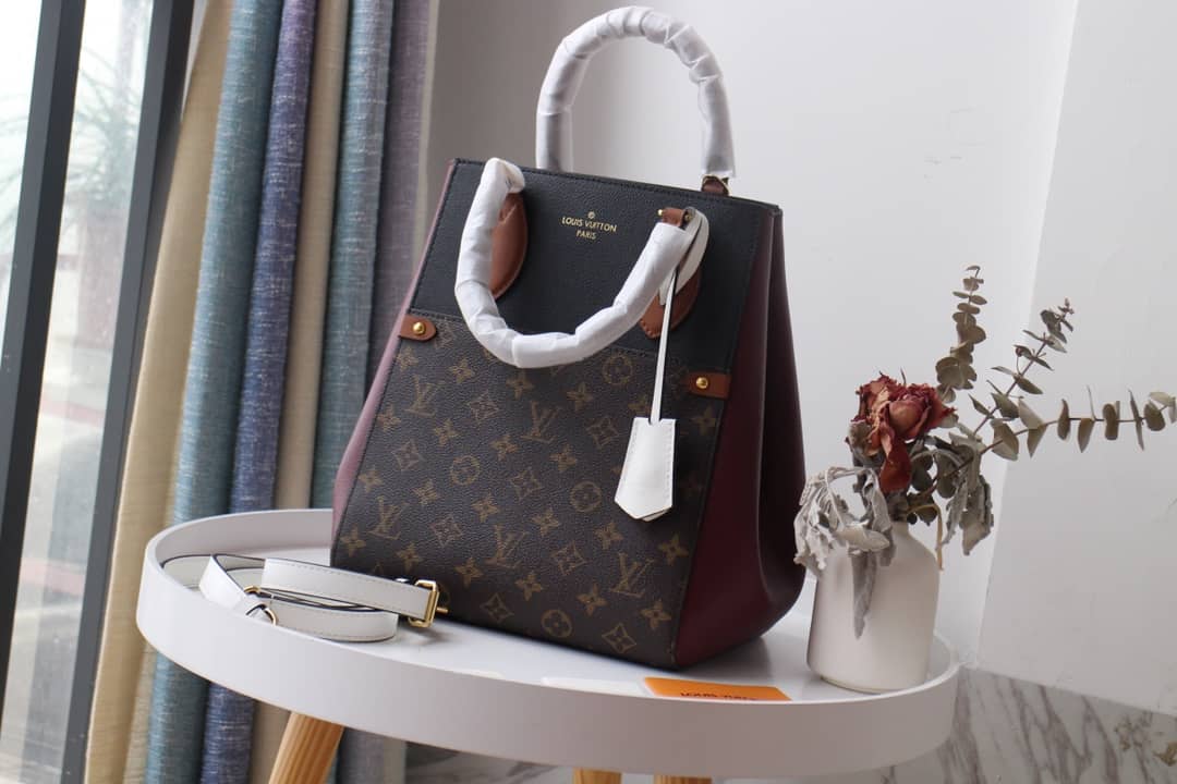 L0vis Vvtt0n Monogram Fold MM 2way Tote Replica Black M45409