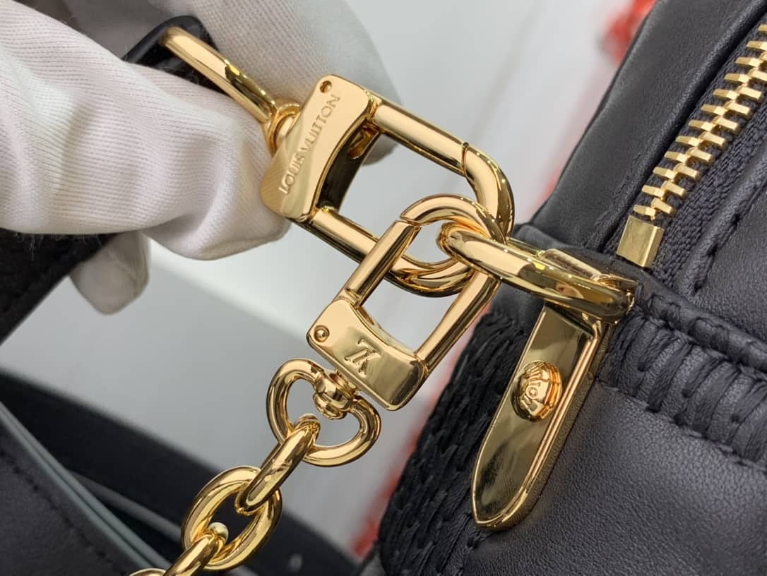 L0vis Vvtt0n Damier Quilt Lambskin Troca MM H27 Replica Bag Black M59114