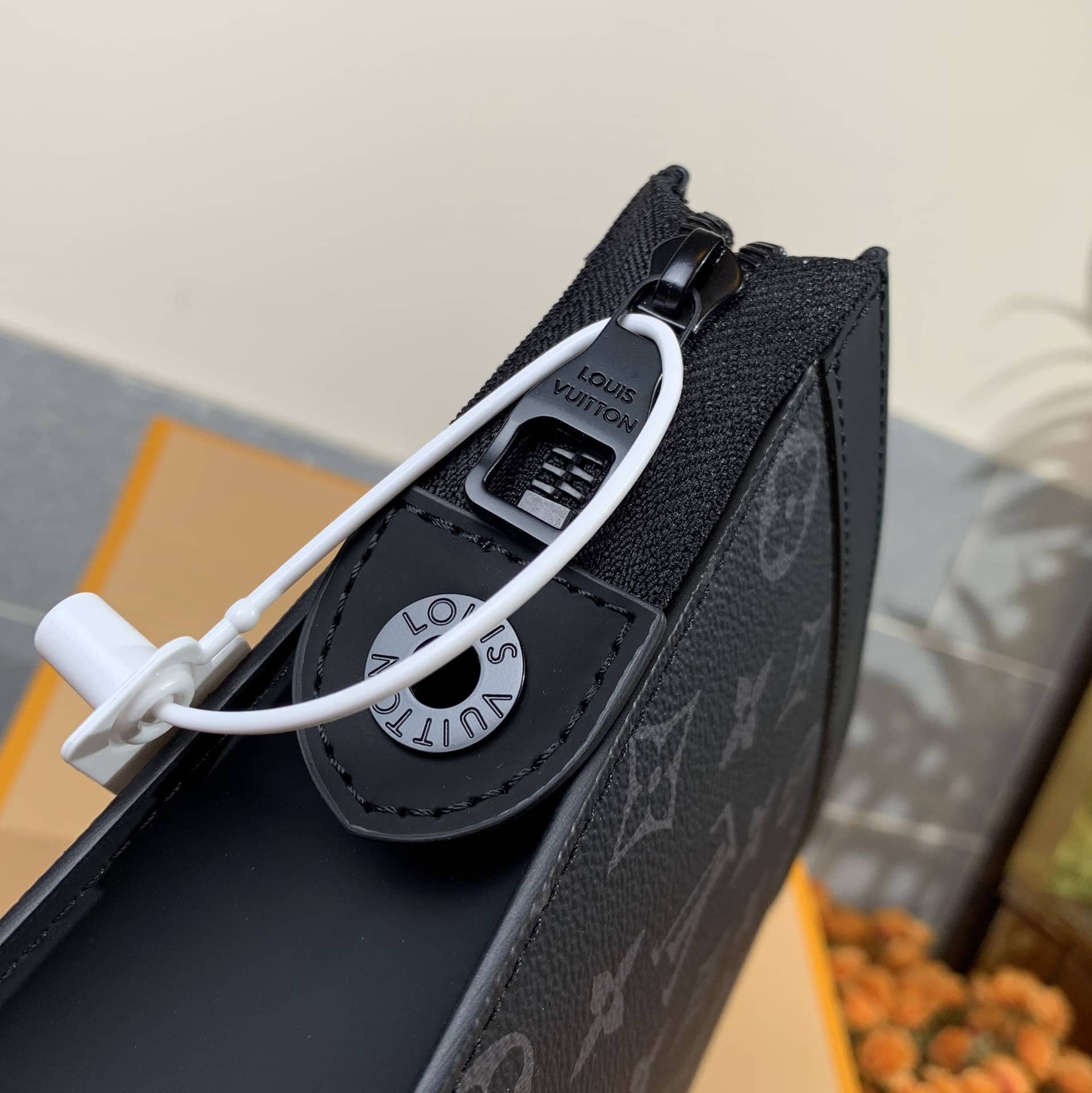 L0vis Vvtt0n Monogram Canvas Replica Pochette Voyage Blue M80792