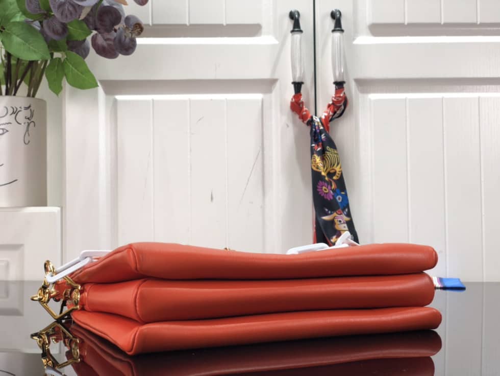 L0vis Vvtt0n Coussin PM M57790 Replica Shoulder Bag