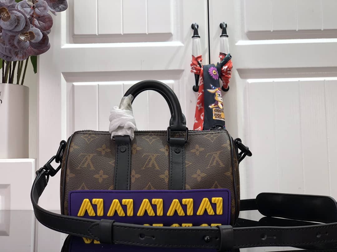 L0vis Vvtt0n Rubber Monogram Keepall XS 2Way Bag Replica M45788