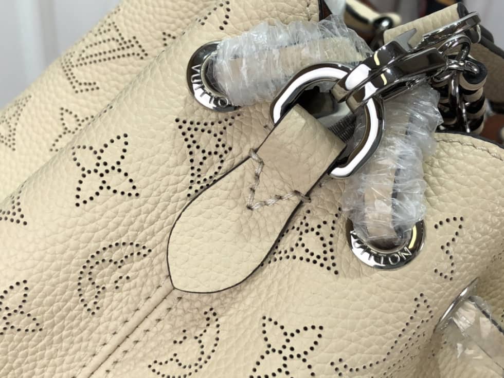 L0vis Vvtt0n Bella Mahina Cream M59203 Replica Tote