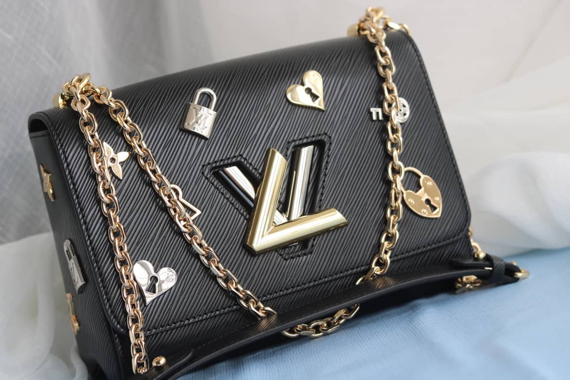 L0vis Vvtt0n Twist Epi Handbag Replica