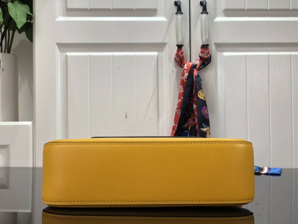 L0vis Vvtt0n Epi Marelle 2way Leather M80688 Replica Shoulder Bag