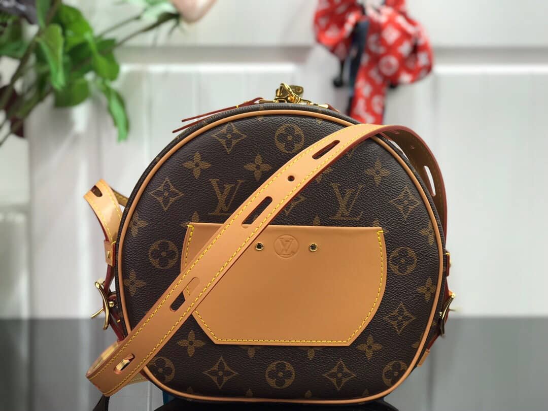 L0vis Vvtt0n Monogram Boite Chapeau Souple Replica Shoulder Bag M52294