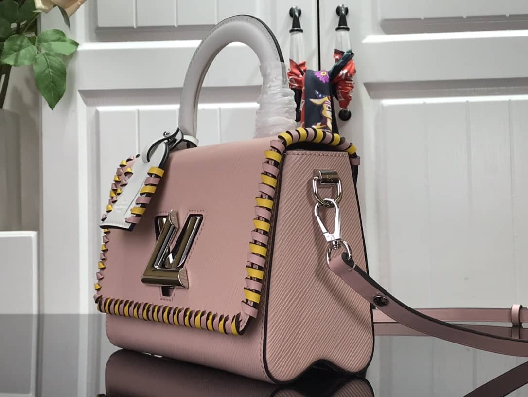 Copy AAA+ LV Replicas Crossbody Bag