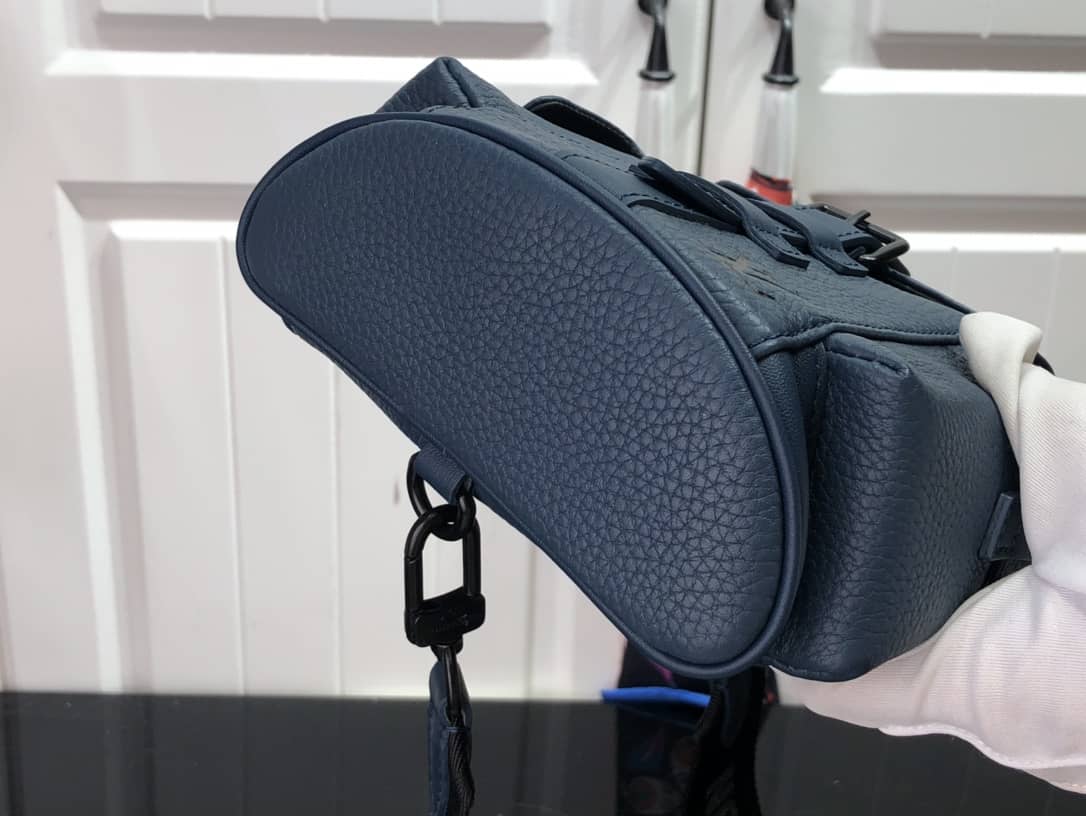 L0vis Vvtt0n Christopher XS Replica Backpack Blue M58495