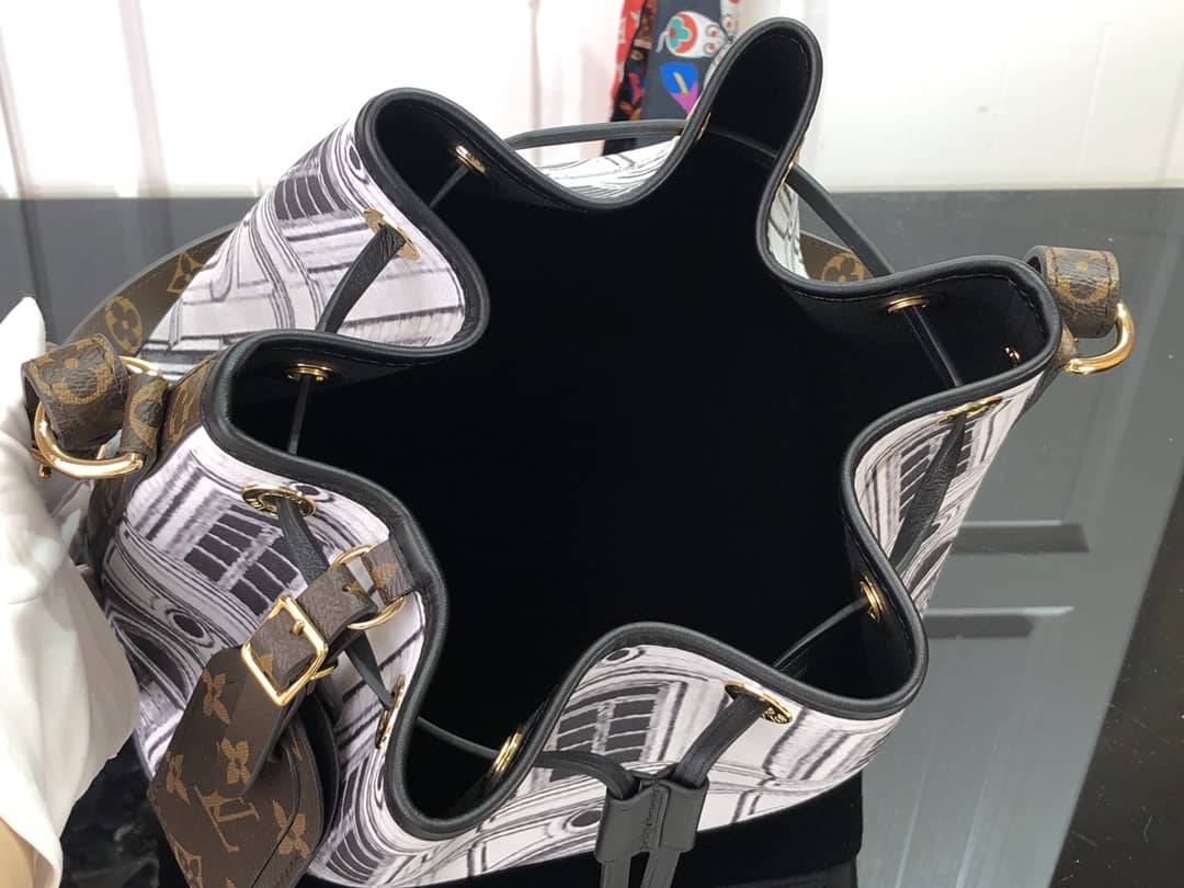 L0vis Vvtt0n Collection Neo Noe Replica Bucket Bag M69712