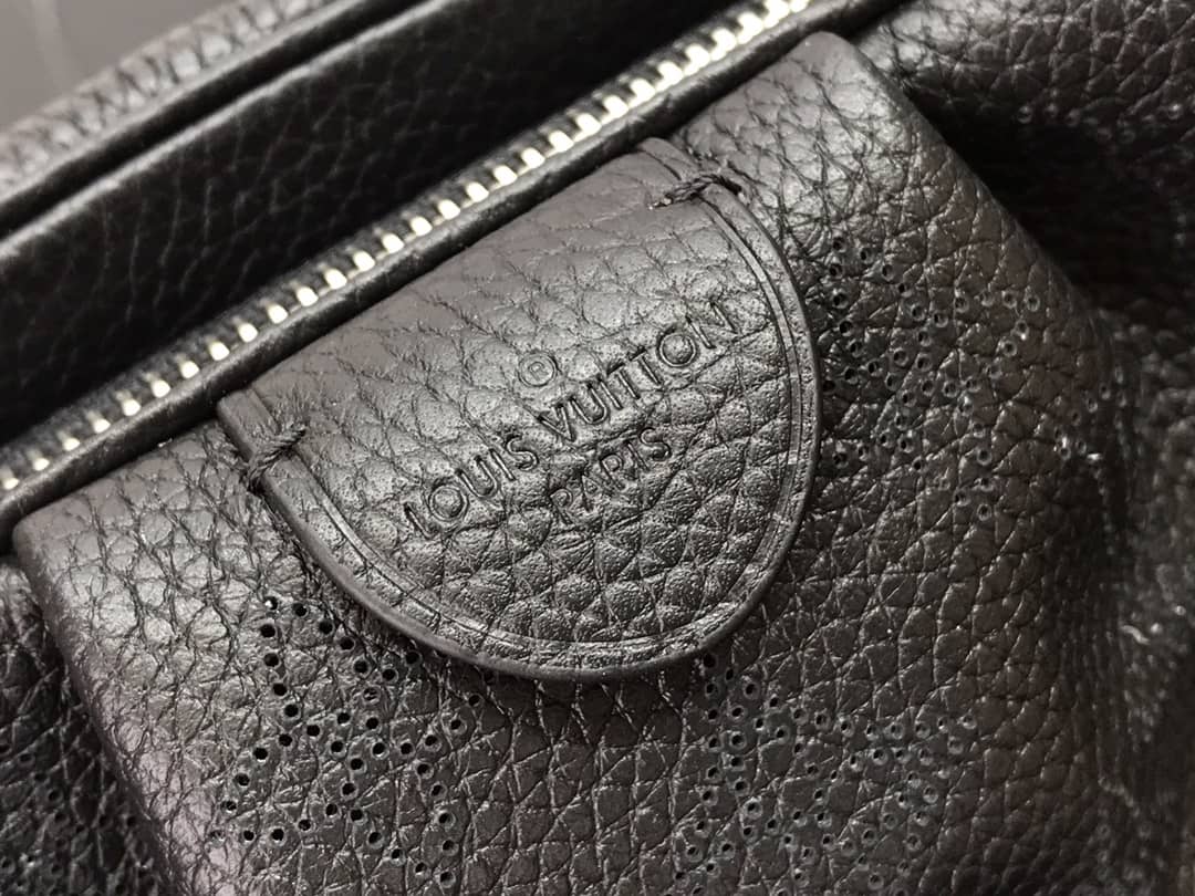 L0vis Vvtt0n Scala Mini Replica Pouch Black M80092