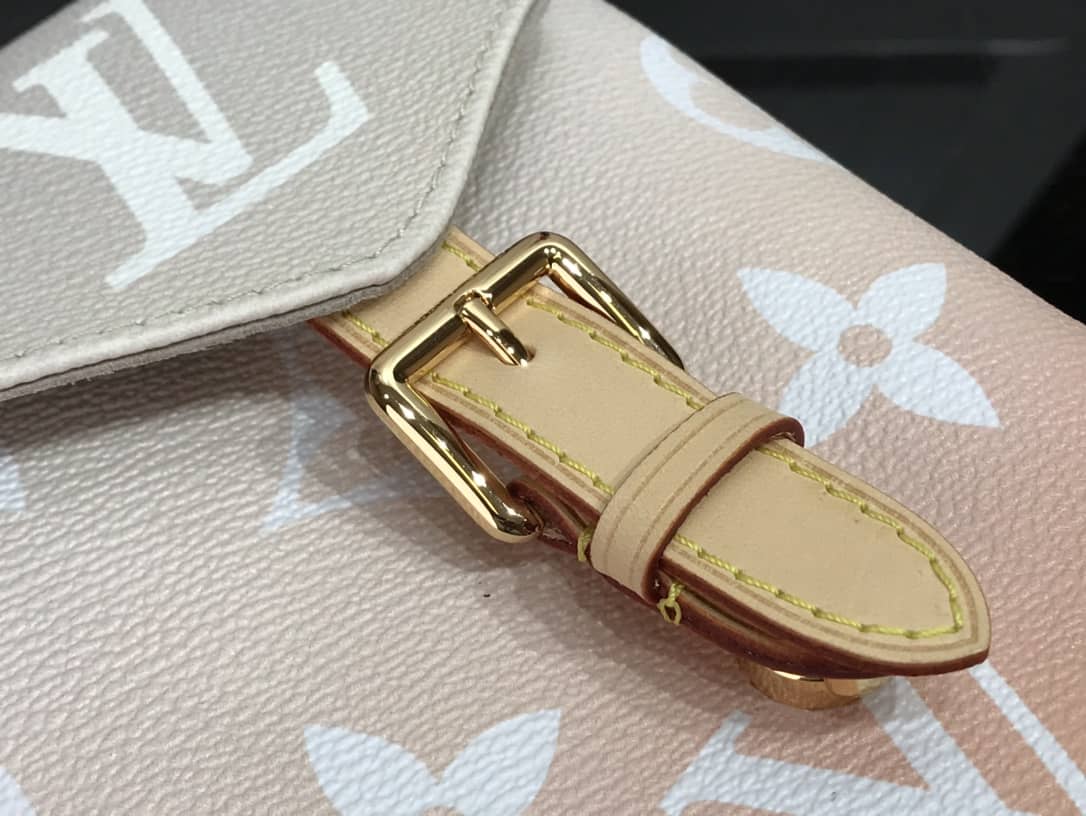 L0vis Vvtt0n By The Pool Replica Backpack M45764