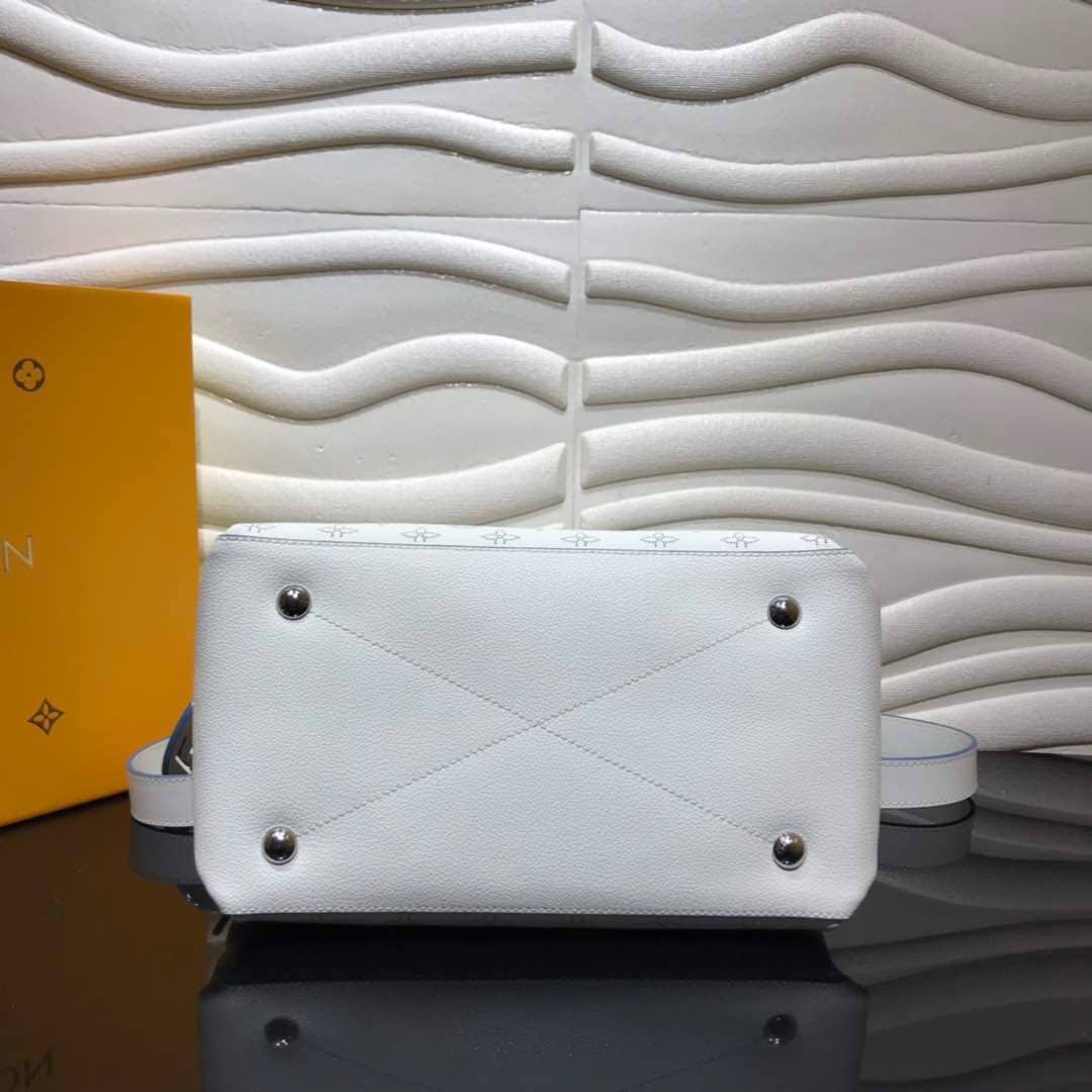 L0vis Vvtt0n Beaubourg Hobo MM Mahina Leather Replica White M56073