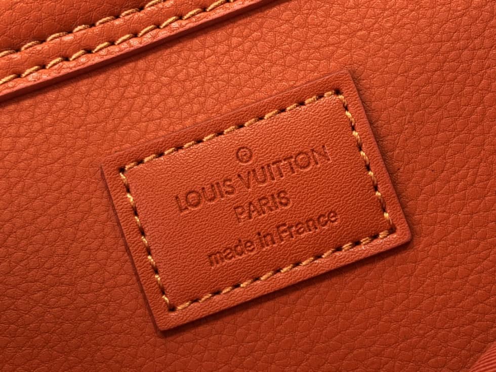 L0vis Vvtt0n Aerogram Slingbag M57081 Replica Shoulder Bag