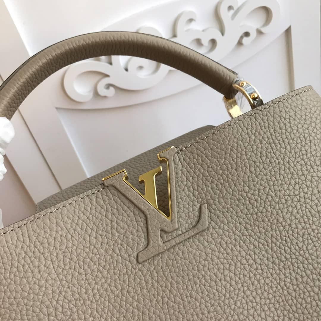 L0vis Vvtt0n Capucines MM Taurillon Leather Tote Replica Gray M94428