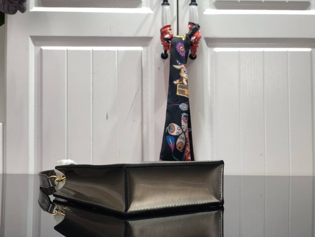 L0vis Vvtt0n Petit Sac Plat Flat Shoulder Bag Replica Gray M80169