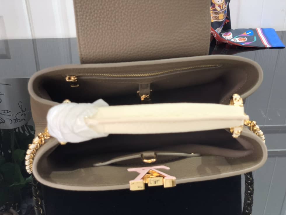 L0vis Vvtt0n Capucines BB M59709 Replica Shoulder Bag