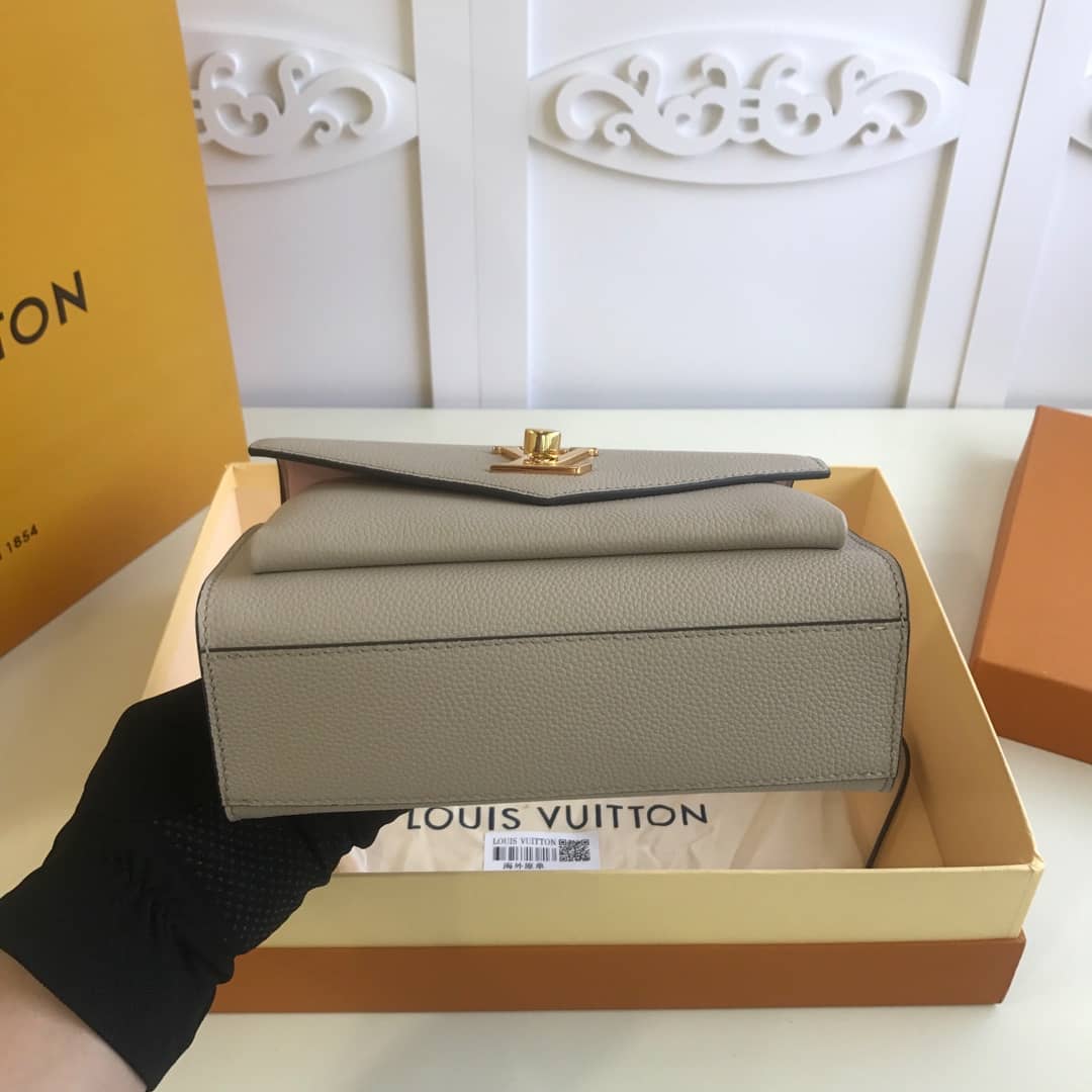 L0vis Vvtt0n MyLockMe BB Calf Chain Replica  Shoulder Bag Apricot M51418