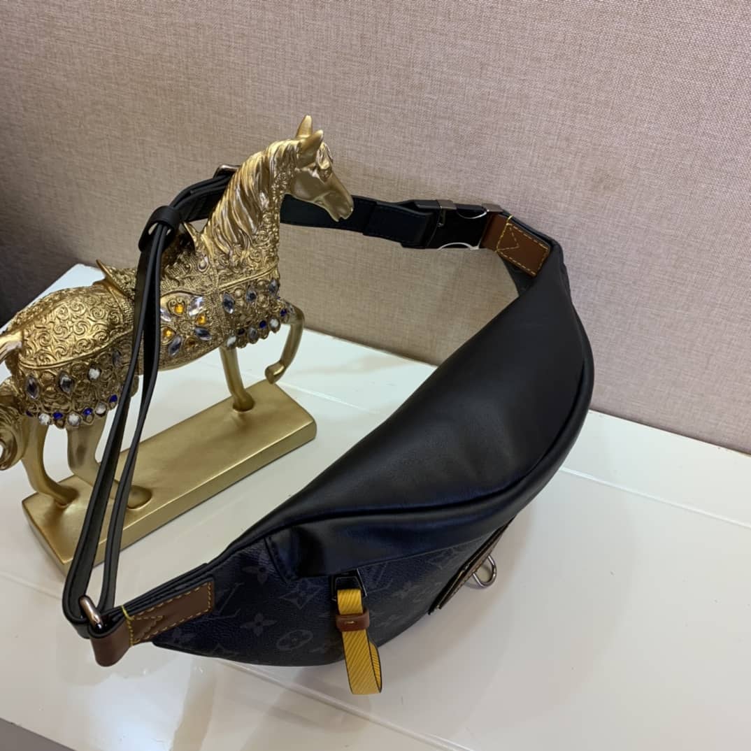 LV Bum Bag Dupe Monogram Eclipse Discovery  M45220