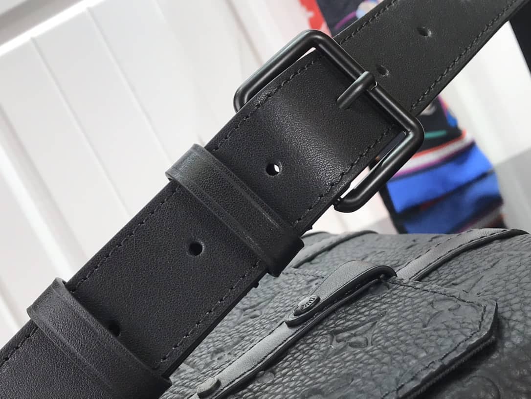 L0vis Vvtt0n Taurillon Monogram Leather Trunk Messenger Bag Replica M57726