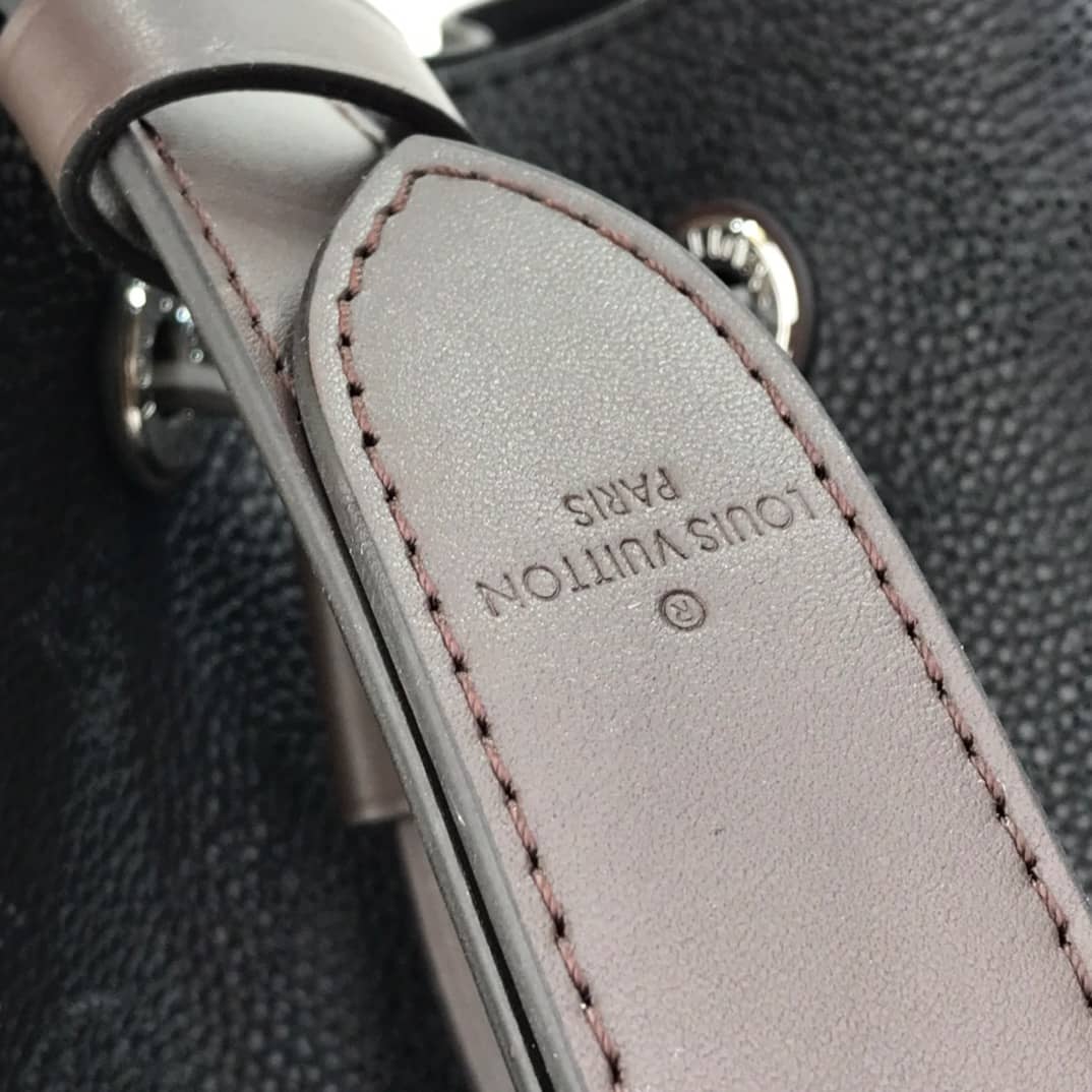 L0vis Vvtt0n Mahina Muria Replica Handbag Black M55801