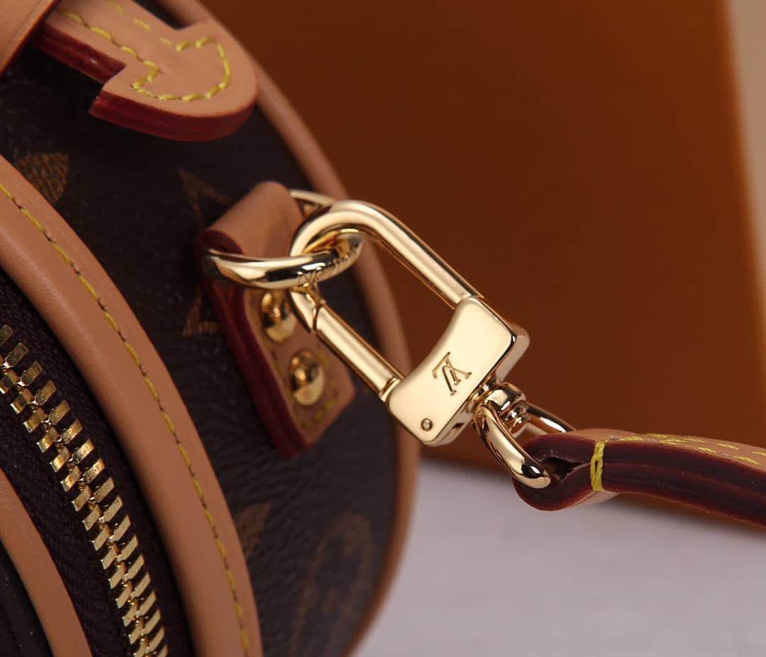 L0vis Vvtt0n Mini Boite Chapeau Replica Crossbody Bag M44699