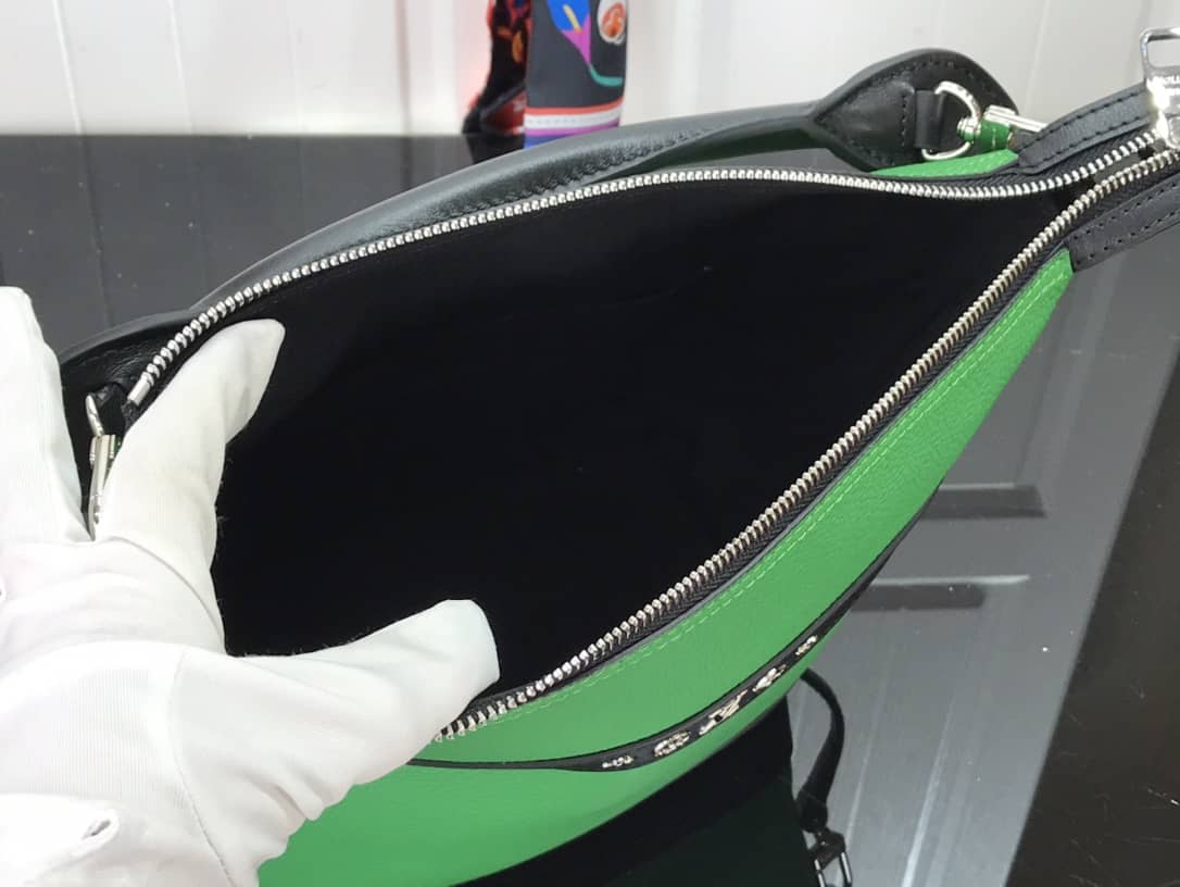 L0vis Vvtt0n Cruiser PM Calfskin Leather Replica Bag Green M57934