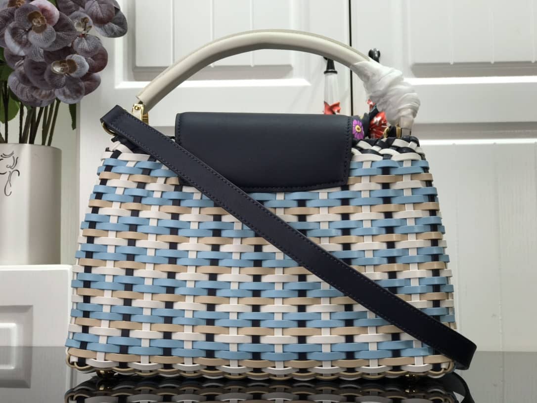 L0vis Vvtt0n Capucines Taurillon Shoulder Bag Replica Blue M94519