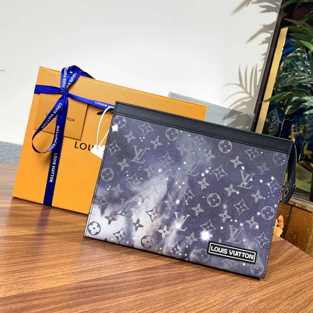 L0vis Vvtt0n Monogram Galaxy Pochette Voyage MM M44448 Replica Clutch