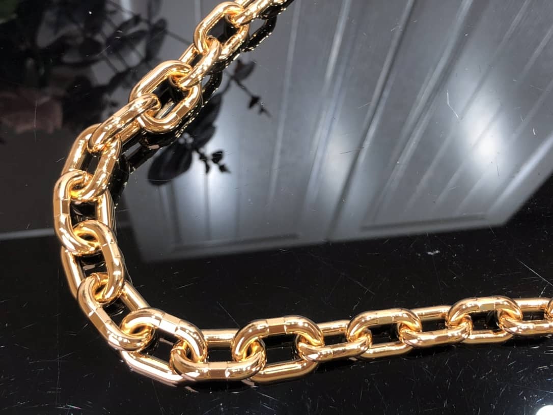 L0vis Vvtt0n Favorite Monogram Empreinte Leather Replica Shoulder Bag Beige M45836