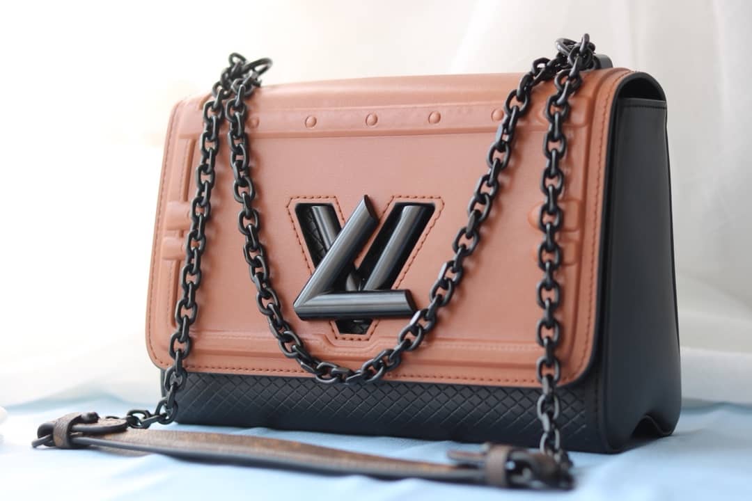 L0vis Vvtt0n Twist Epi Handbag Replica Brown M50320