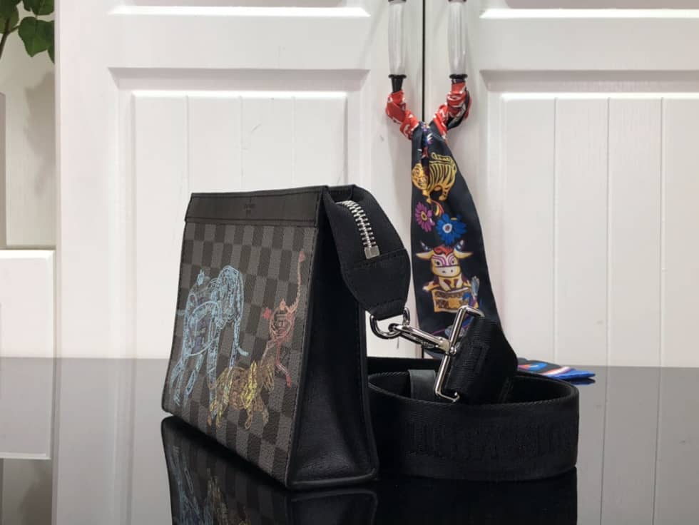 L0vis Vvtt0n Damier Graphite Gaston Wearable Wallet N64608 Replica