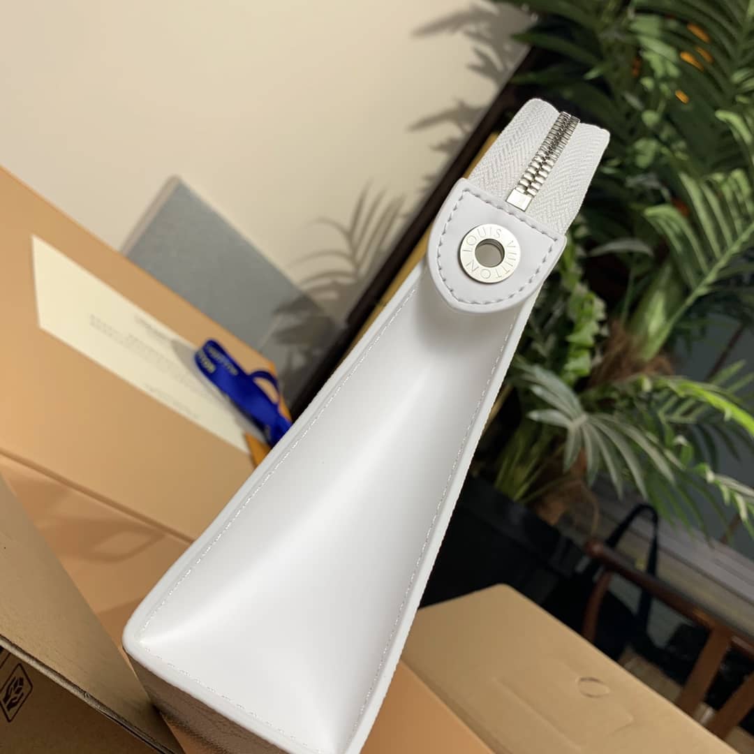 L0vis Vvtt0n Pochette Voyage Monogram Watercolor Replica Clutch Multicolor M80460