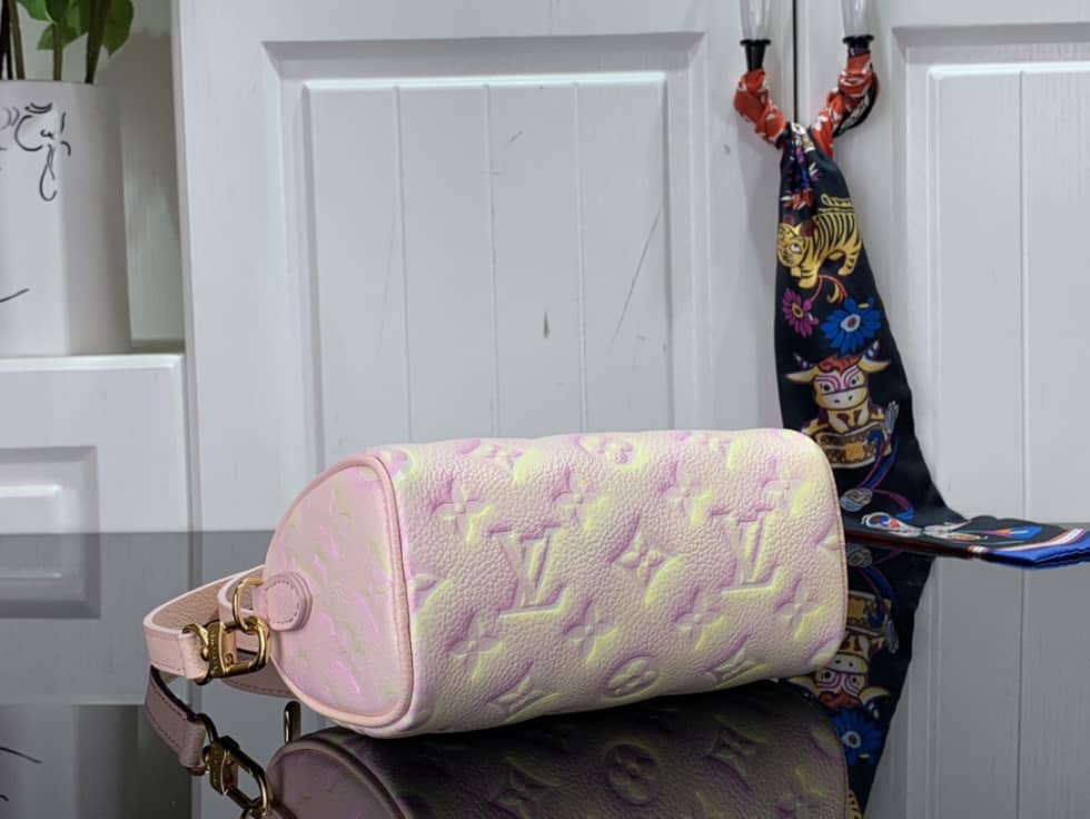 L0vis Vvtt0n Nano Speedy Pink M81508 Replica Shoulder Bag