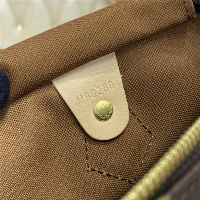 L0vis Vvtt0n Replica Bags Bandouliere 35 Monogram M41111