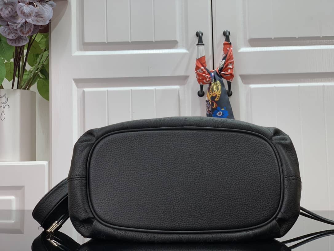 L0vis Vvtt0n Bella Mahina Magnolia Leather Replica Bag M57068 Black