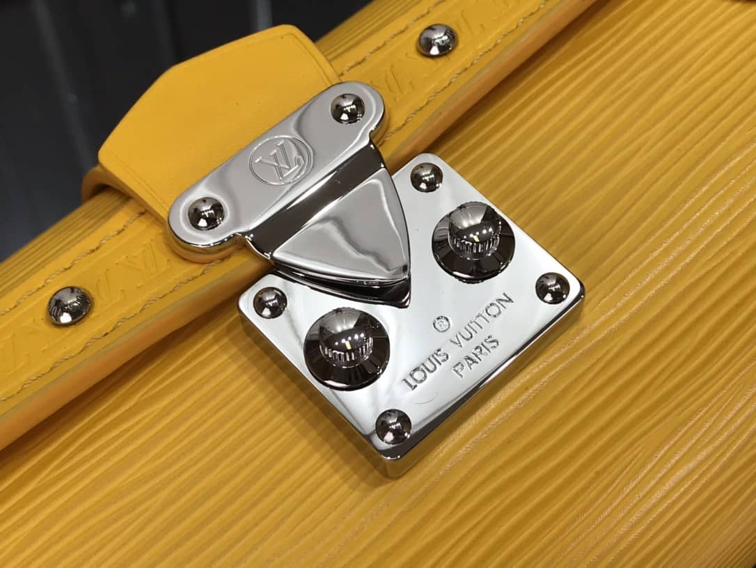 L0vis Vvtt0n Papillon Trunk Monogram Chain Replica Crossbody Bag Yellow M57835