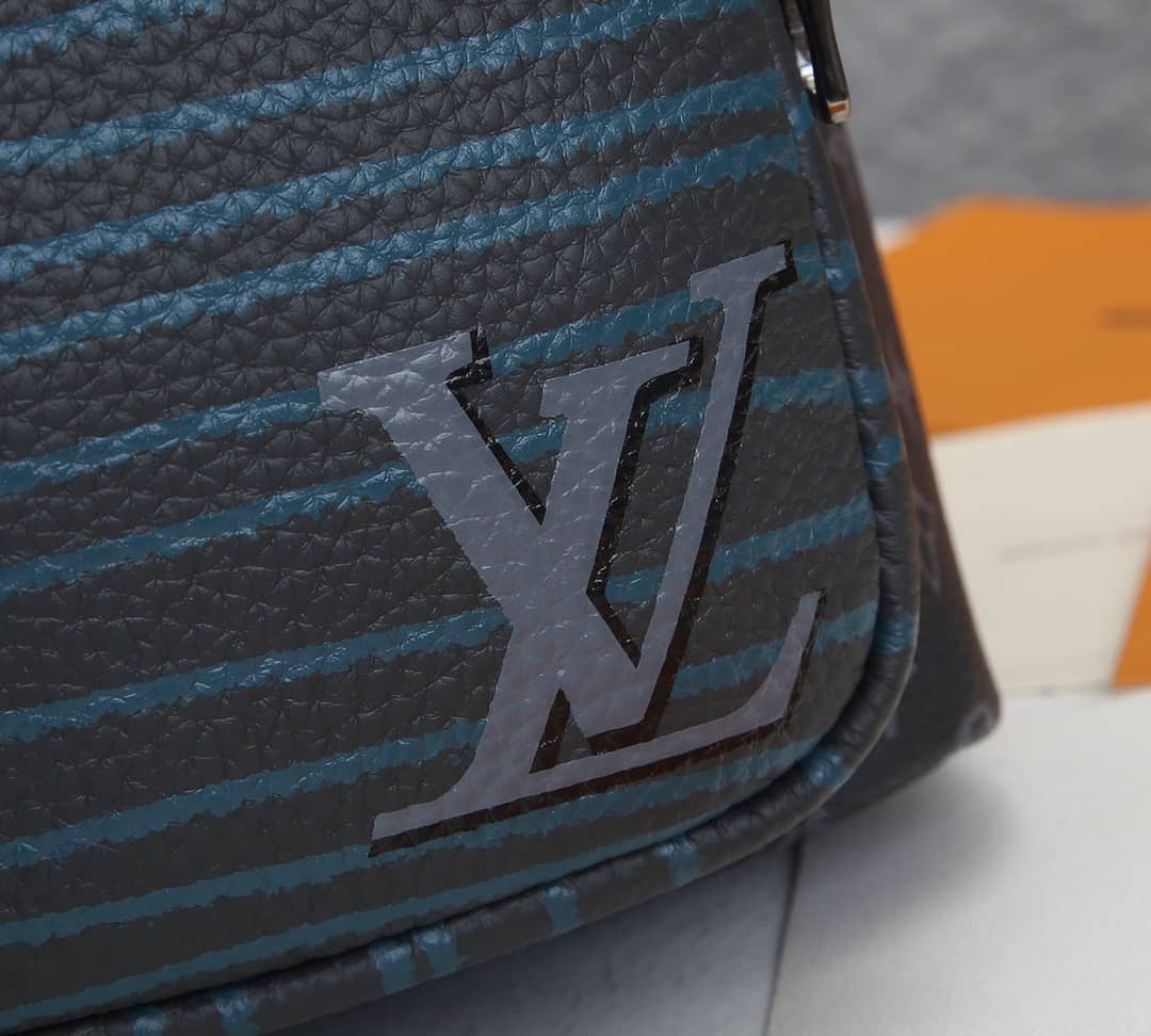 L0vis Vvtt0n Monogram Eclipse Multipocket Black M45455 Replica Backpack