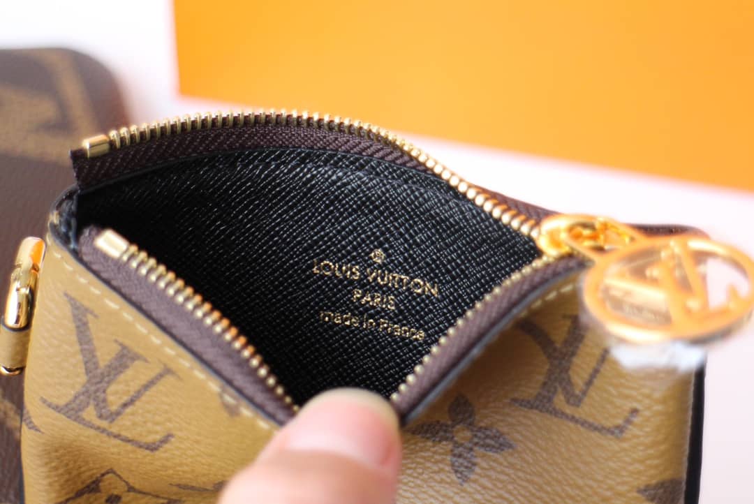 L0vis Vvtt0n Multi Pochette Accessoires Replica Crossbody Bag Yellow M44840