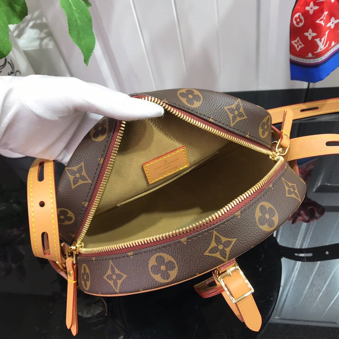 L0vis Vvtt0n Monogram Boite Chapeau Souple Replica Shoulder Bag M52294