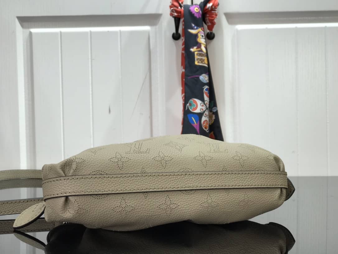 L0vis Vvtt0n Scala Mini Replica Pouch Gray M80092