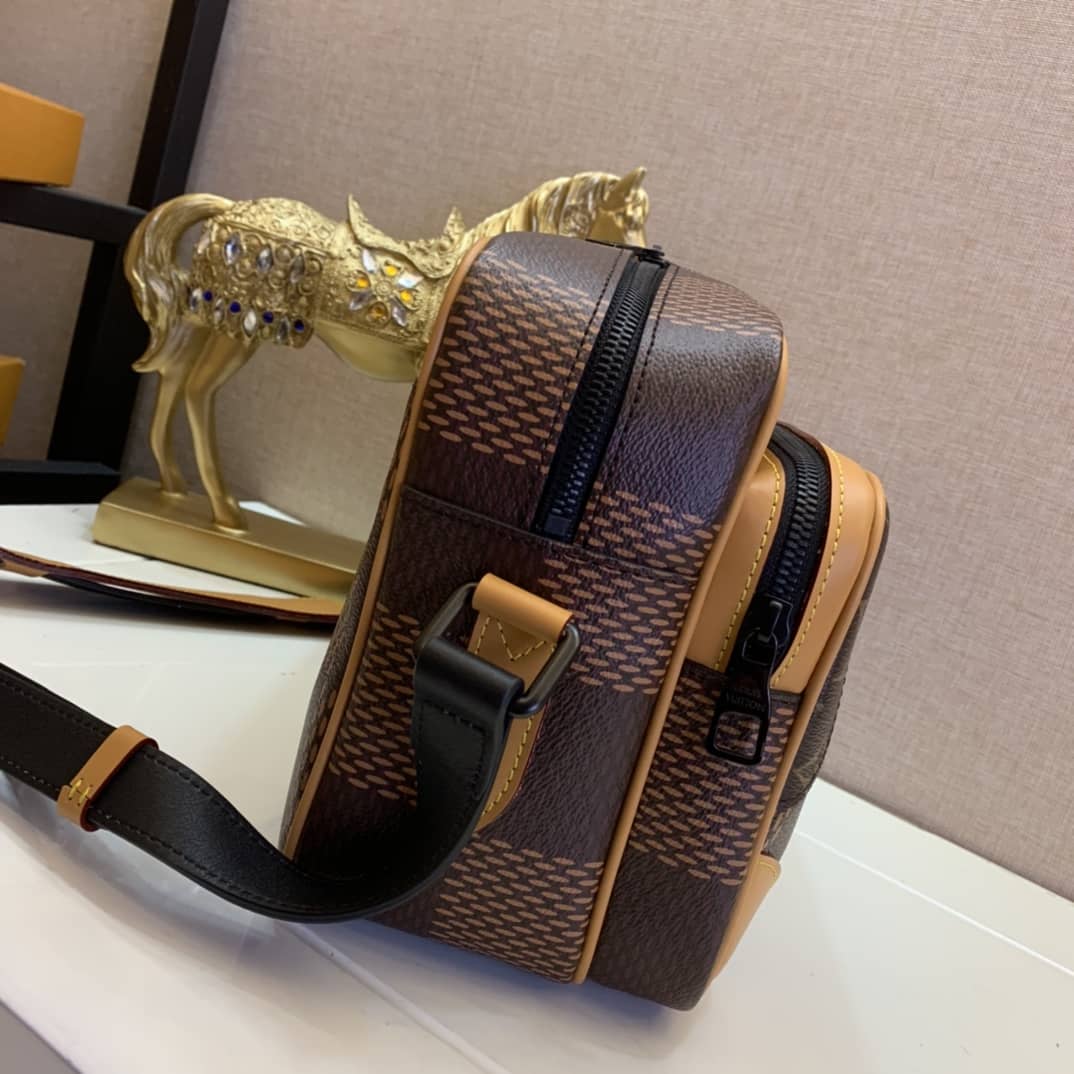 L0vis Vvtt0n x Nigo Giant Monogram Messenger Replica Bag M44757