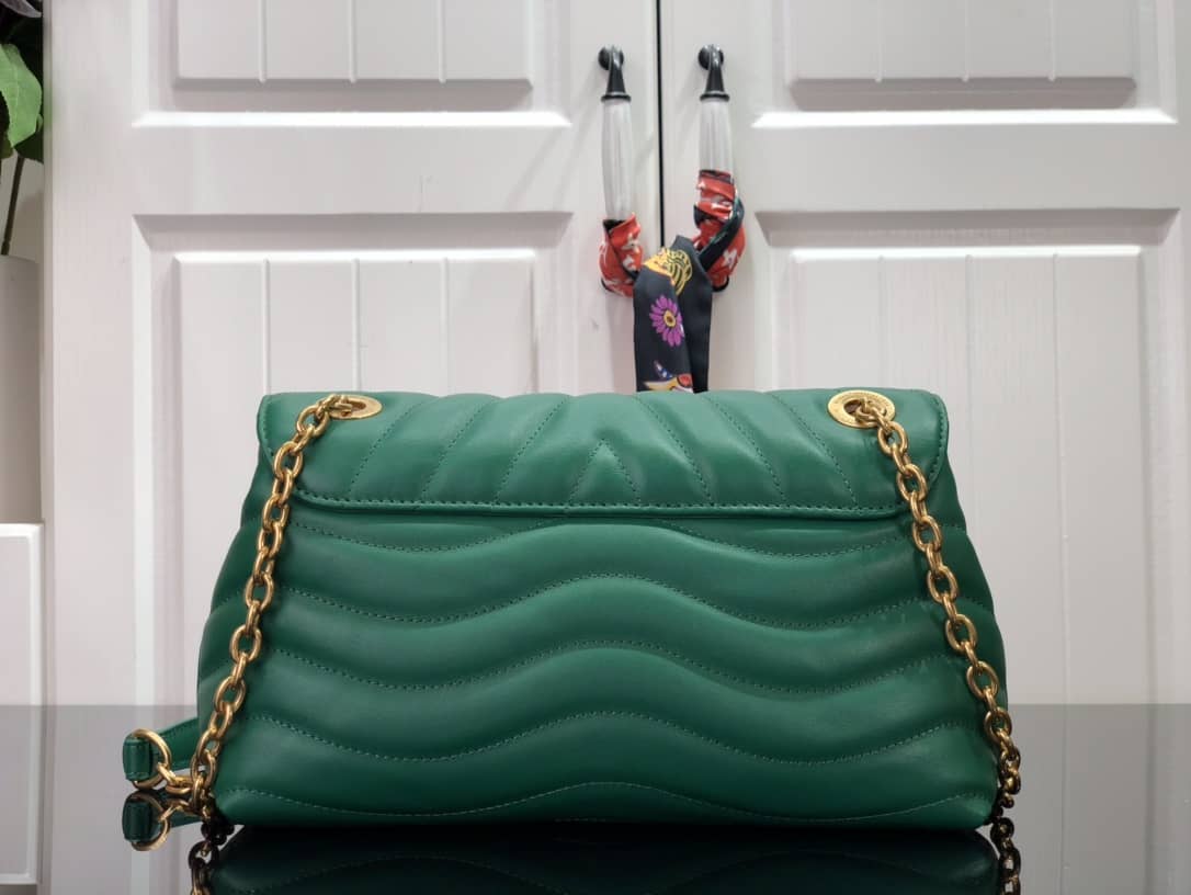 L0vis Vvtt0n New Wave Chain Replica Bag H24 Green M58552