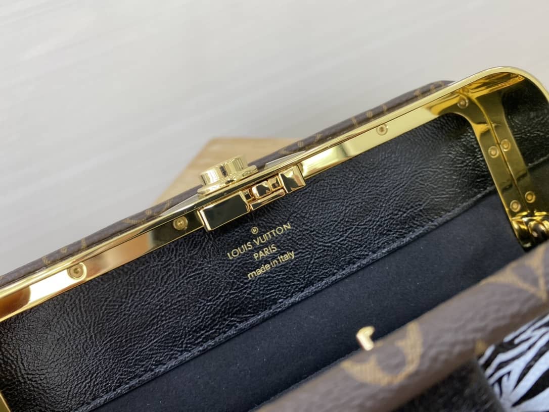 L0vis Vvtt0n Monogram Canvas Boursicot EW Replica Bag Black M45229